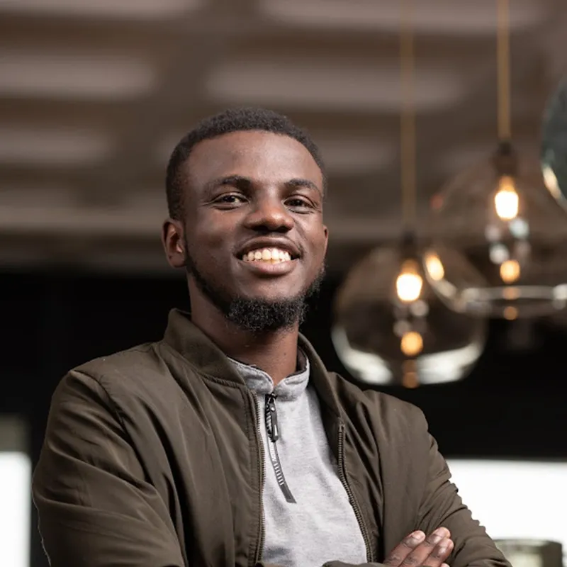 Paul Chesa Headshot